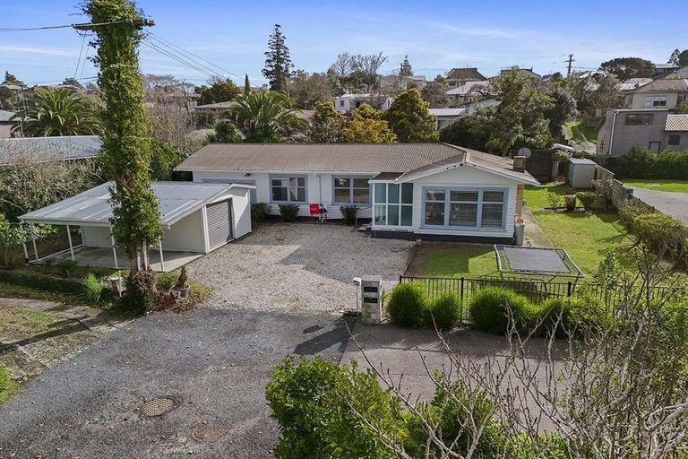 Photo of property in 28 Mount View Road, Melville, Hamilton, 3206