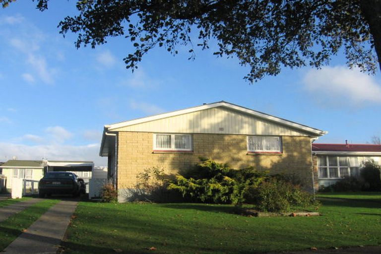 Photo of property in 51 Robinson Crescent, Westbrook, Palmerston North, 4412