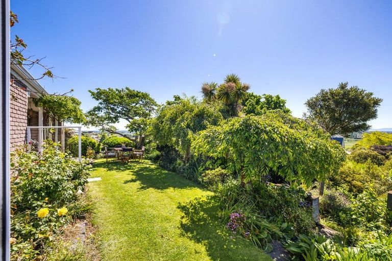 Photo of property in 22 Ravensdale Rise, Westmorland, Christchurch, 8025