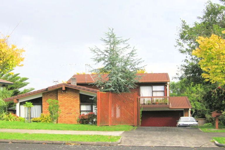 Photo of property in 14 Palmyra Way, Half Moon Bay, Auckland, 2012