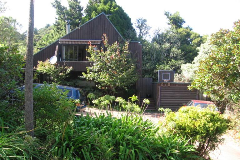 Photo of property in 68 Kauri Road, Birkenhead, Auckland, 0626
