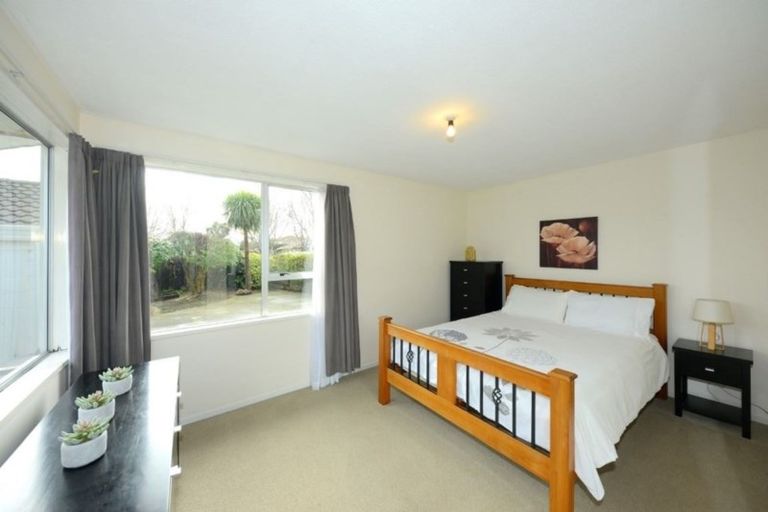 Photo of property in 10 Te Maru Place, Redwood, Christchurch, 8051