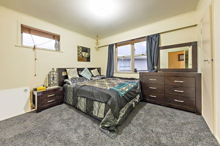 Photo of property in 9 Eastburn Street, Papakura, 2110