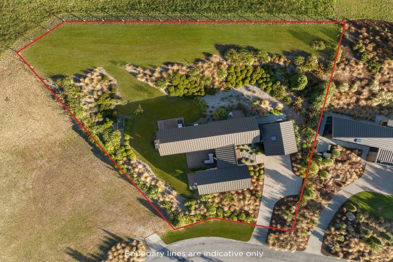 Photo of property in 36 Mckellar Drive, Jacks Point, Queenstown, 9371