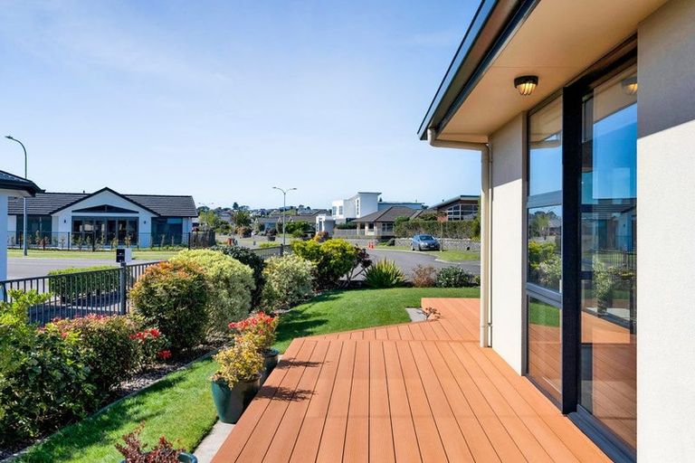 Photo of property in 49 Links Drive, Waiwhakaiho, New Plymouth, 4312