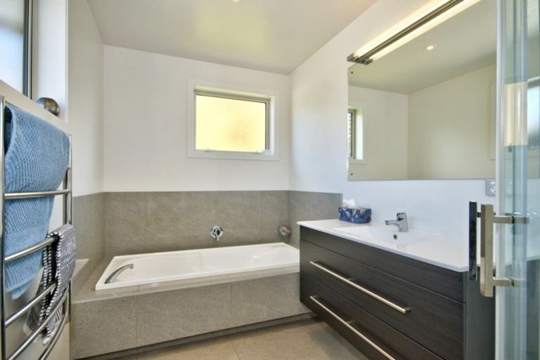 Photo of property in 3 Brockworth Lane, Lower Shotover, Queenstown, 9371