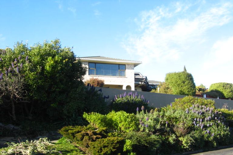 Photo of property in 199 Hackthorne Road, Cashmere, Christchurch, 8022