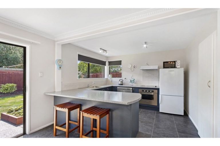 Photo of property in 3 Sunbeam Place, Halswell, Christchurch, 8025