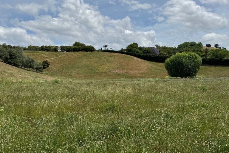 Photo of property in 165 Breckenridge Road, Puketapu, Napier, 4183