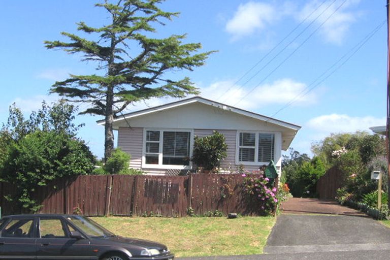 Photo of property in 2/42 James Street, Bayview, Auckland, 0629