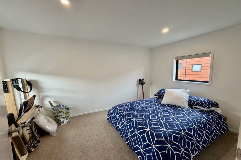 Photo of property in 8 Kotuitui Street, Manukau, Auckland, 2104