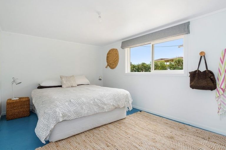 Photo of property in 24 Wehiwehi Road, Matapouri, Whangarei, 0173