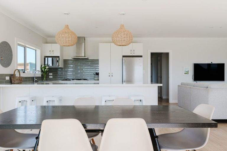 Photo of property in 28 Tama Road, Riversdale Beach, Masterton, 5872