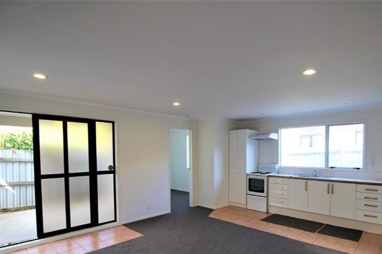 Photo of property in 5 Janese Place, Weymouth, Auckland, 2103