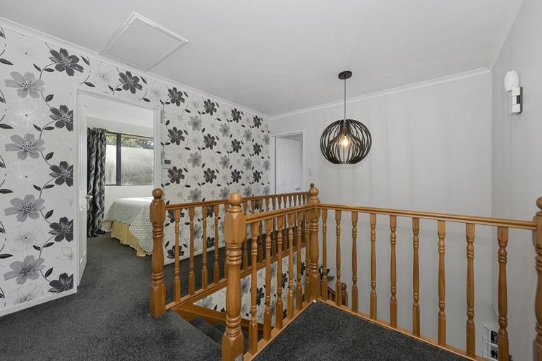 Photo of property in 9 Jersey Place, Grandview Heights, Hamilton, 3200