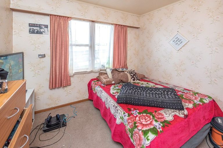 Photo of property in 30 Lee Street, Castlecliff, Whanganui, 4501