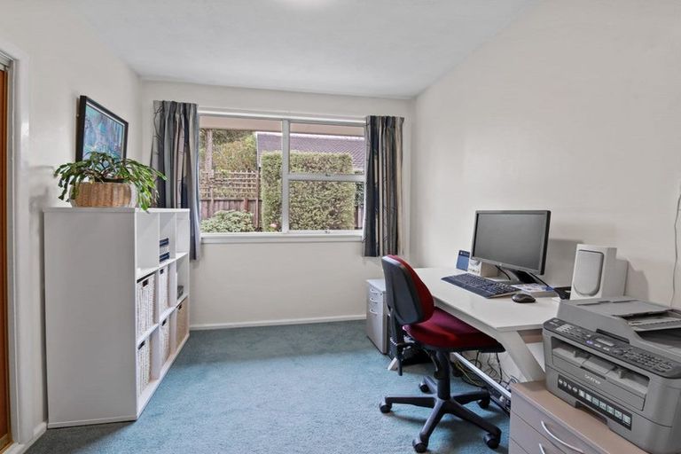 Photo of property in 52 Whitby Street, Burnside, Christchurch, 8053