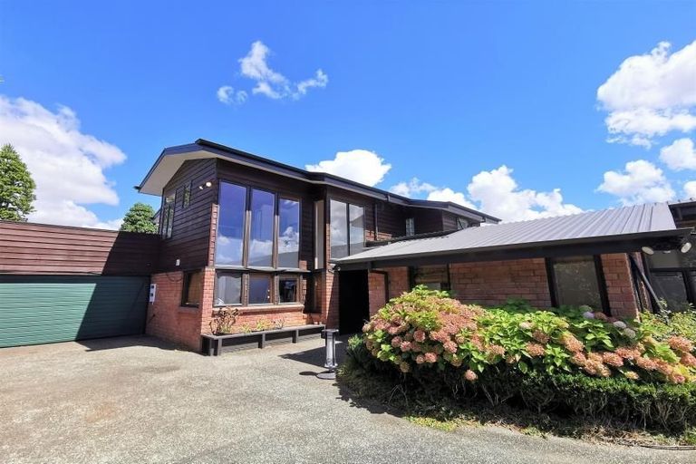 Photo of property in 3 Kimberly Grove, Greenhithe, Auckland, 0632