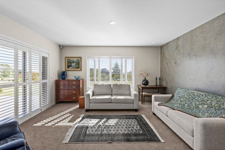 Photo of property in 14 Spur Road, Havelock North, 4130