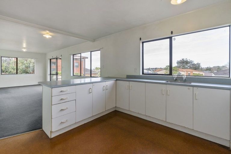 Photo of property in 50a Weldene Avenue, Glenfield, Auckland, 0629