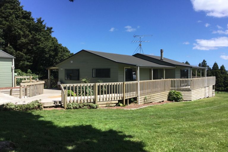 Photo of property in 288 Waiuku Road, Puni, Pukekohe, 2678