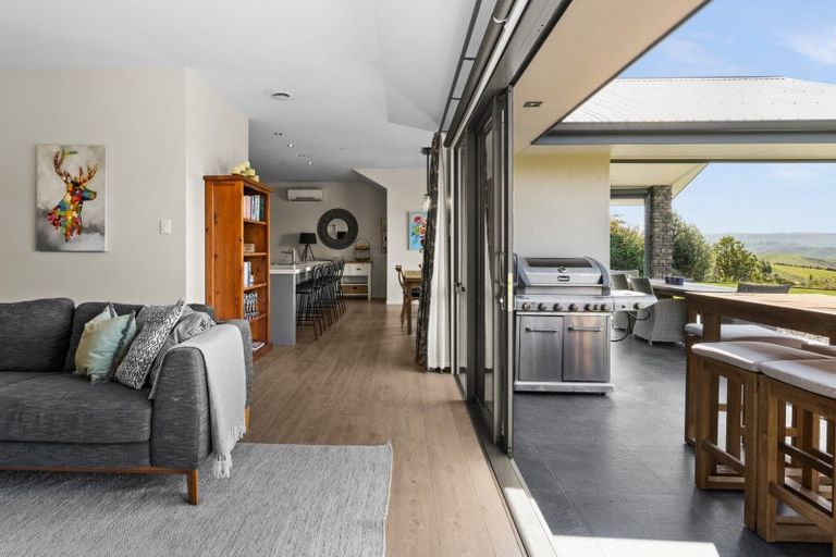 Photo of property in 64 Waipuka Road, Waimarama, Havelock North, 4294