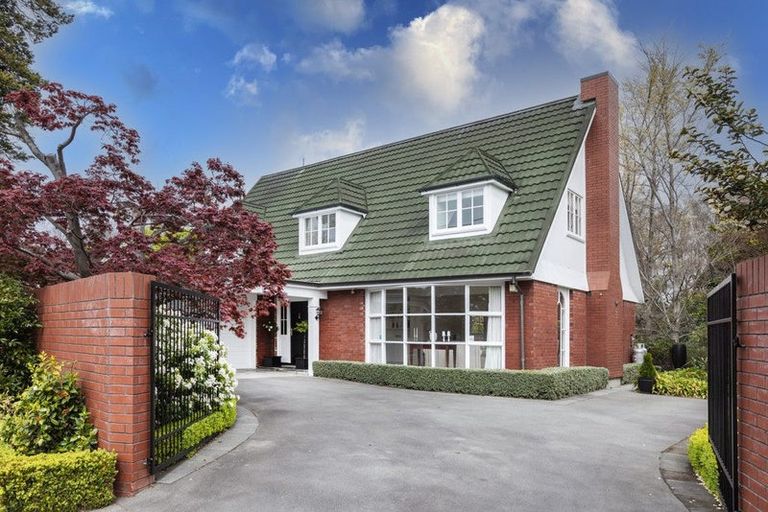 Photo of property in 209 Clyde Road, Burnside, Christchurch, 8053