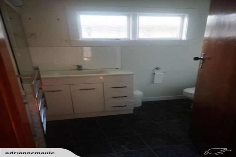 Photo of property in 10 Seddon Street, Sydenham, Christchurch, 8023