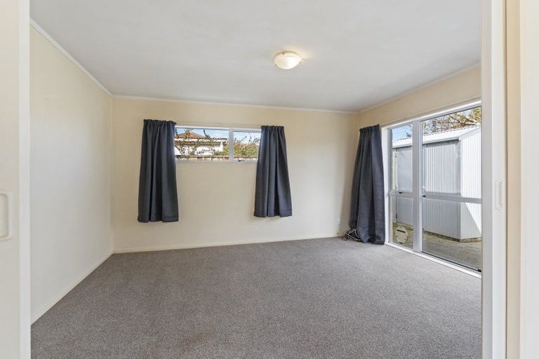 Photo of property in 17a Carlisle Street, Levin, 5510