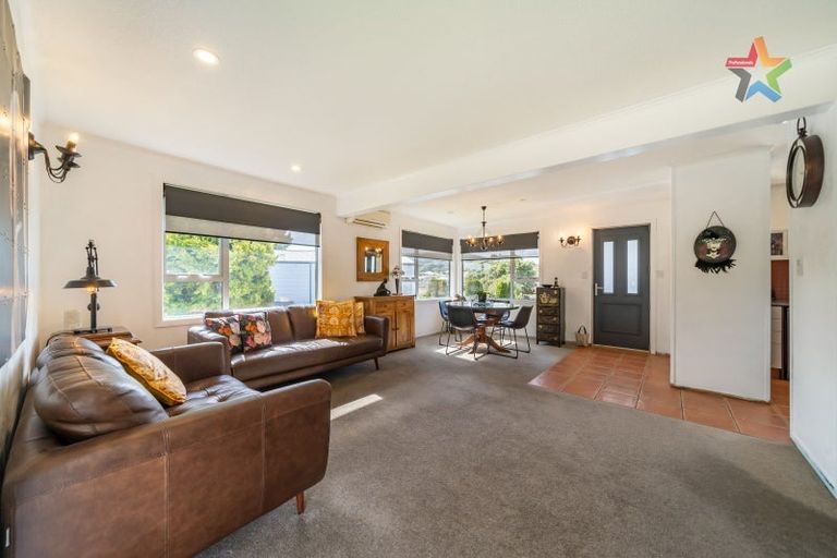 Photo of property in 22 Invercargill Drive, Kelson, Lower Hutt, 5010