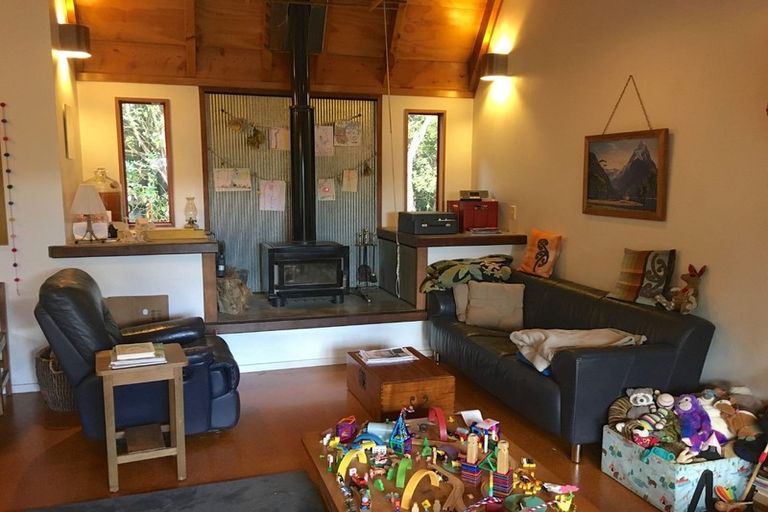 Photo of property in 210 Doctors Point Road, Waitati, 9085