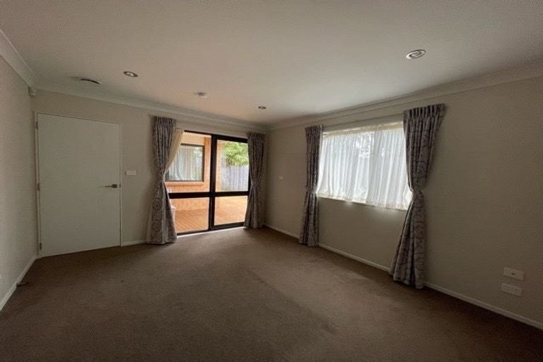 Photo of property in 236a Whitney Street, Blockhouse Bay, Auckland, 0600