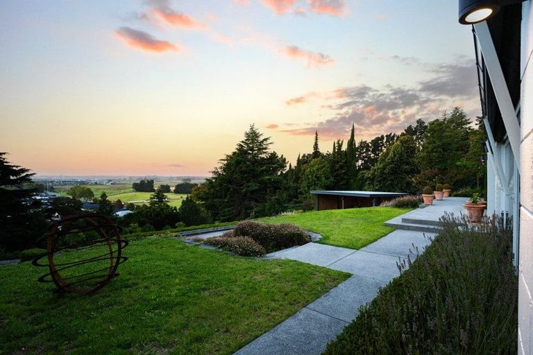 Photo of property in 849 Cashmere Road, Halswell, Christchurch, 8025