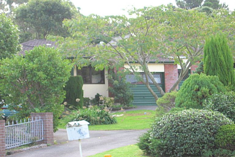Photo of property in 2/7 Mimosa Place, Half Moon Bay, Auckland, 2012