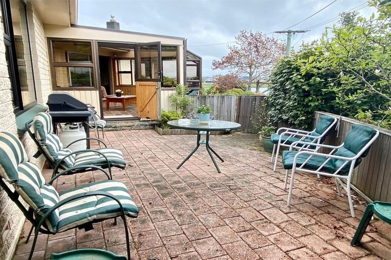 Photo of property in 1 Riverview Lane, Balclutha, 9230
