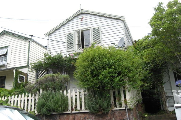 Photo of property in 28 Saint Davids Street, Lyttelton, 8082