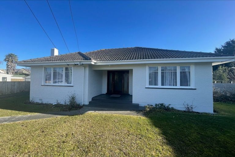 Photo of property in 37 Caffray Avenue, Aramoho, Whanganui, 4500