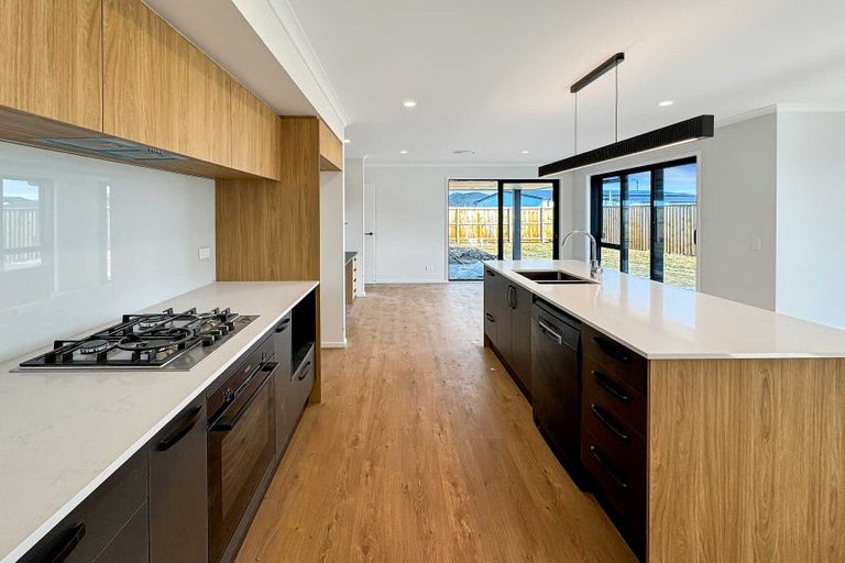 Photo of property in 20 Blue Jacket Drive, Halswell, Christchurch, 8025