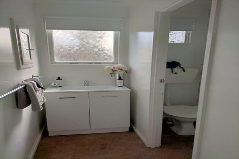 Photo of property in 10 Railway Esplanade, East Gore, Gore, 9710