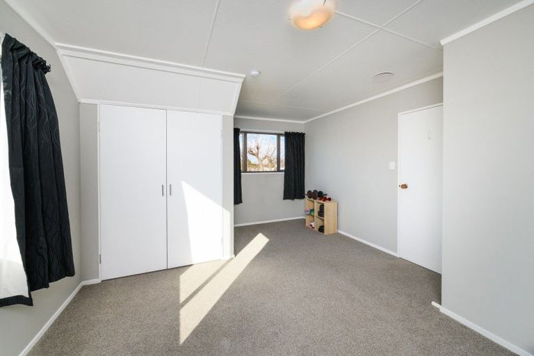 Photo of property in 24 Cedar Crescent, Feilding, 4702