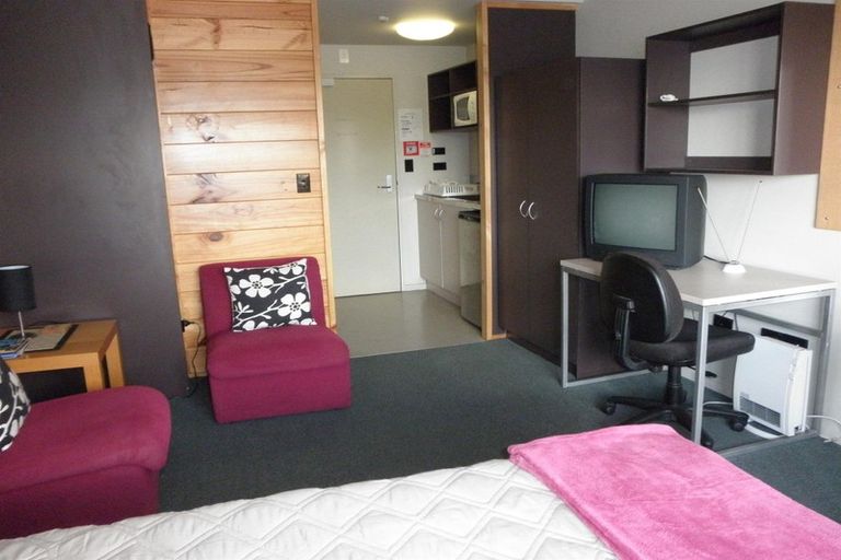 Photo of property in 12 Martin Square, Te Aro, Wellington, 6011