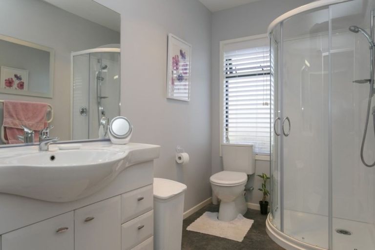 Photo of property in 17 Vaucluse Drive, Nukuhau, Taupo, 3330