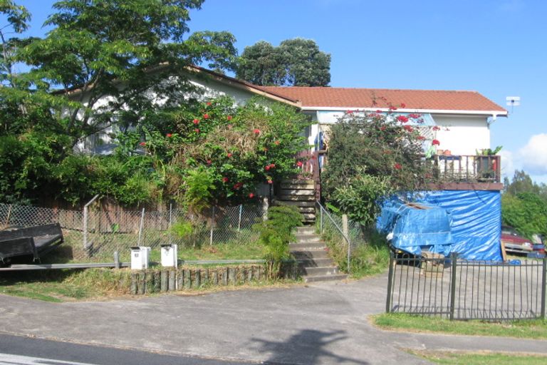 Photo of property in 42 Reid Road, New Lynn, Auckland, 0600