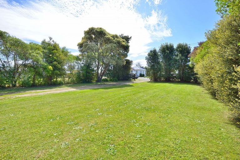 Photo of property in 14 Monkhouse Street, Tolaga Bay, 4077