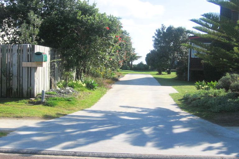 Photo of property in 292 Kenwood Drive, Matarangi, Whitianga, 3592