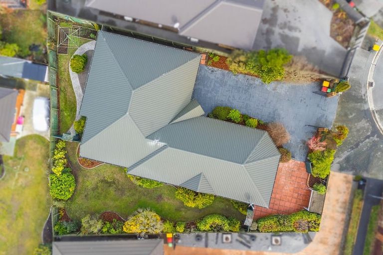 Photo of property in 14 Fieldmoor Place, Parklands, Christchurch, 8083