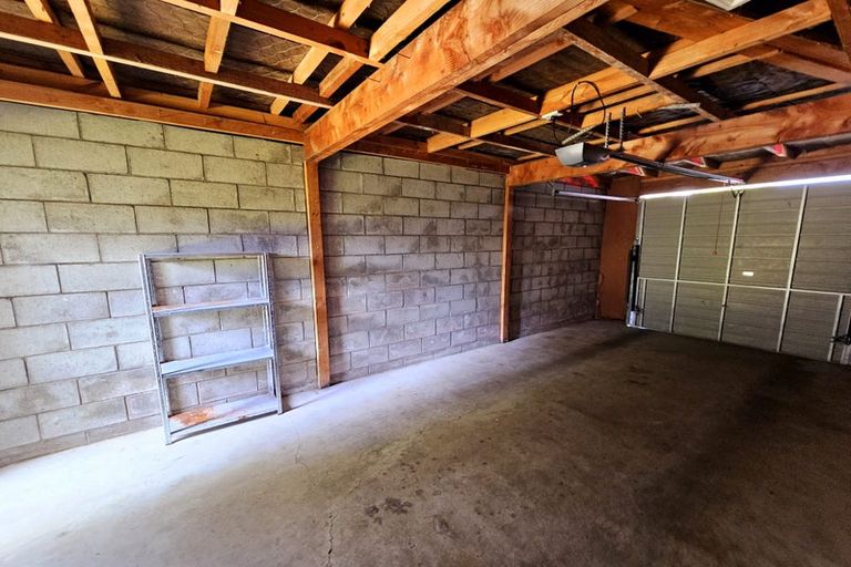 Photo of property in 8a Busby Place, Awapuni, Palmerston North, 4412