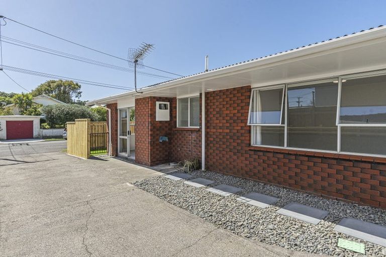 Photo of property in 29 Hine Street, New Plymouth, 4310