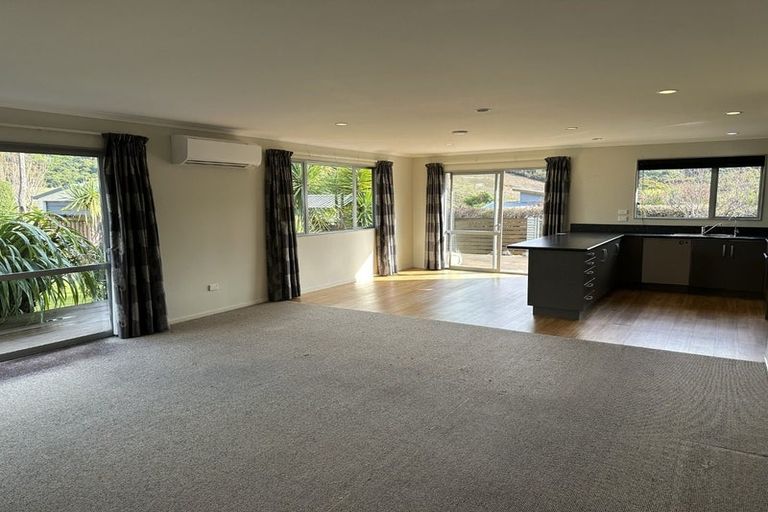 Photo of property in 17 Glentui Place, Waikawa, Picton, 7220