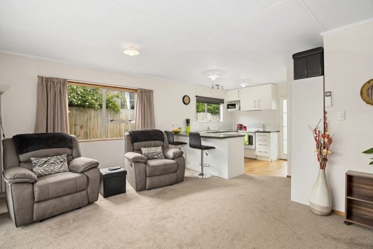 Photo of property in 2/165 Tahunanui Drive, Tahunanui, Nelson, 7011